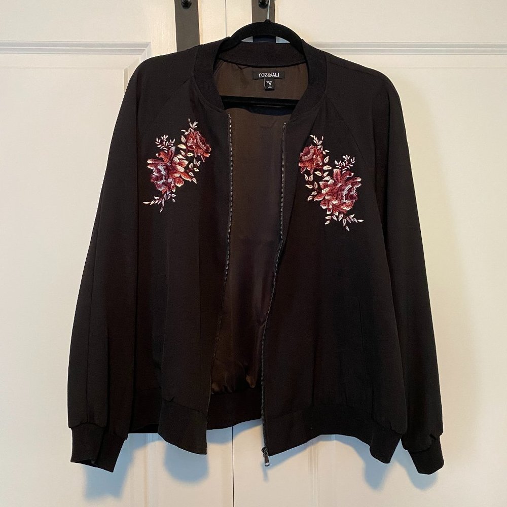 Black Floral Embroidered Bomber Jacket 1X, NWT